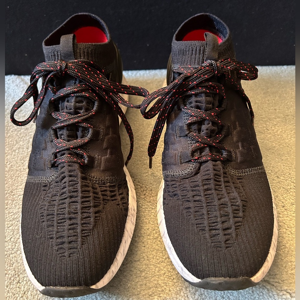 HOVR Under Armour Phantom CT, 
Size 11.5, Like New, Black
